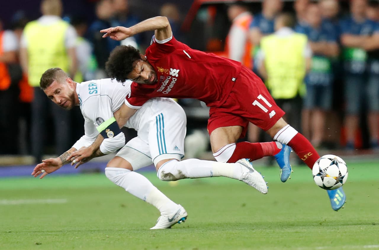 Esta es la acción entre Sergio Ramos y Mohamed Salah donde el egipcio se lesionó.