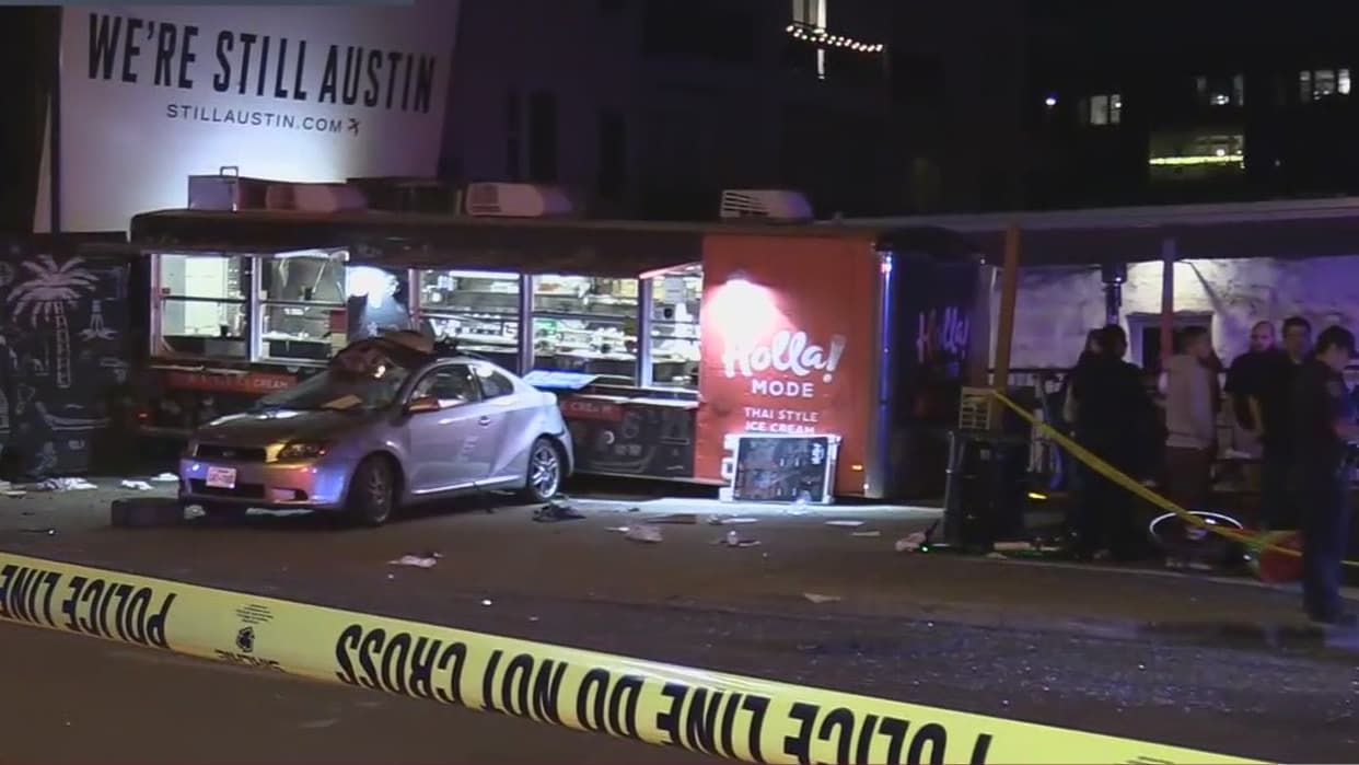 El choque entre dos vehículos terminó con nueve personas hospitalizadas.