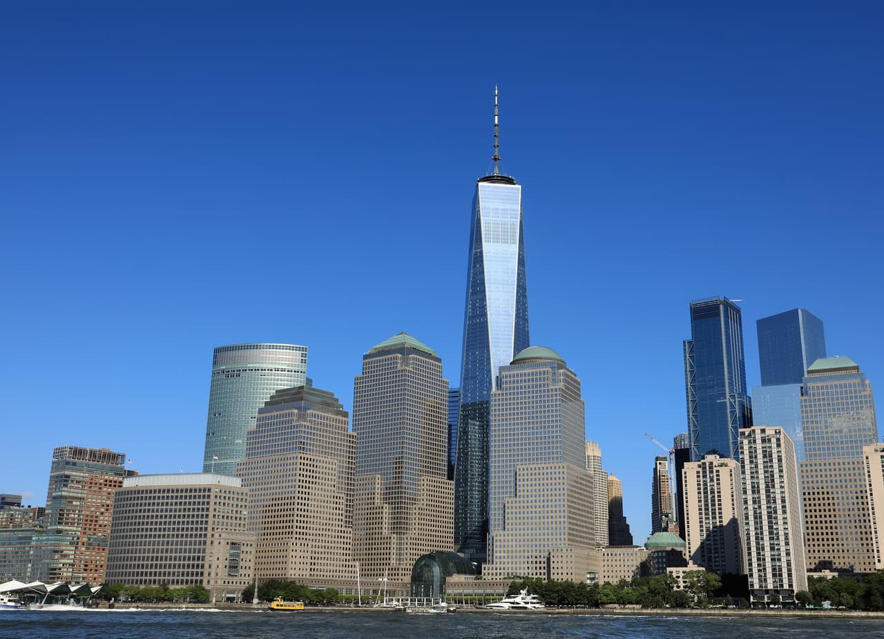 <b>Puesto 6. One World Trade Center, Nueva York</b>. Tiene una altura de 1,776 (541.3 metros) y 94 pisos. Esta torre de oficinas, la más alta de EEUU, fue completada en 2014.