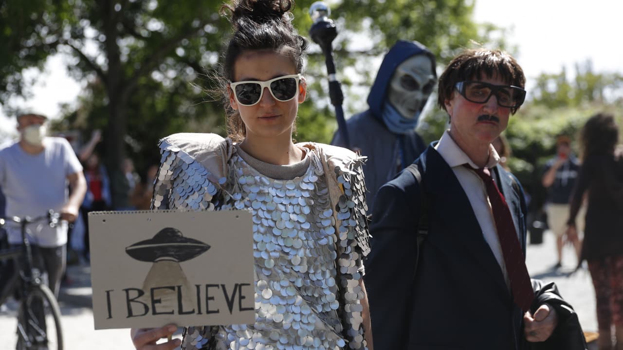 Se publica el esperado reporte sobre ovnis: 143 avistamientos quedan sin explicar y no se descarta que provengan de fuera de la Tierra