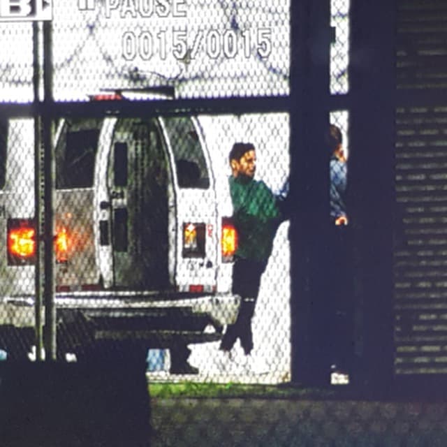 Larry Hernández llega a la cárcel en Carolina del Sur