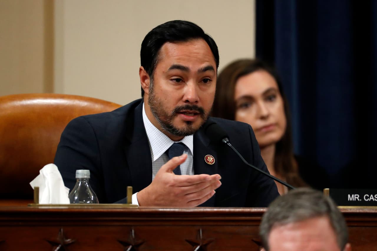 El caucus hispano en el Congreso pide transparencia sobre los datos recopilados durante la pandemia