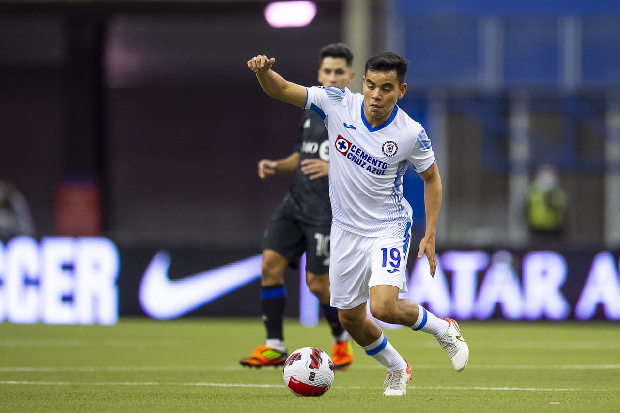Cruz Azul igualó 1-1 en su visita a Montreal y avanzó a las Semifinales gracias al marcador global; Uriel Antuna adelantó a La Máquina antes de que Rudy Camacho emparejara las acciones.