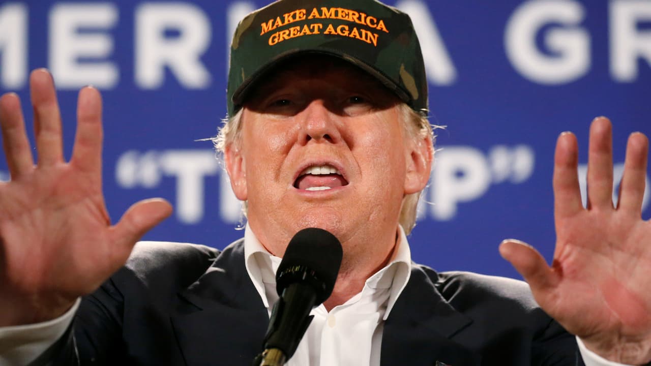 Más de 300 economistas, incluidos ocho premios Nobel, piden no votar por Donald Trump