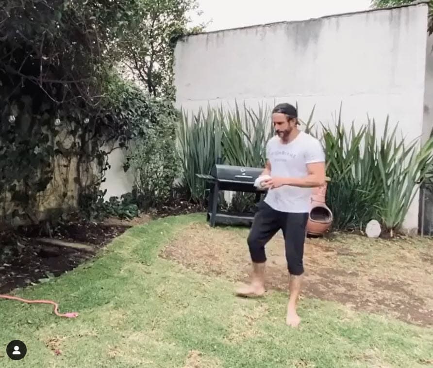 "Entonces de pronto descubrir que había otra cosa ahí sí me afectó y a todo el equipo porque la cuestión era: '¿Vamos a trabajar con
<b>una persona que probablemente agredió a alguien</b>?'", se sinceró.
<br>