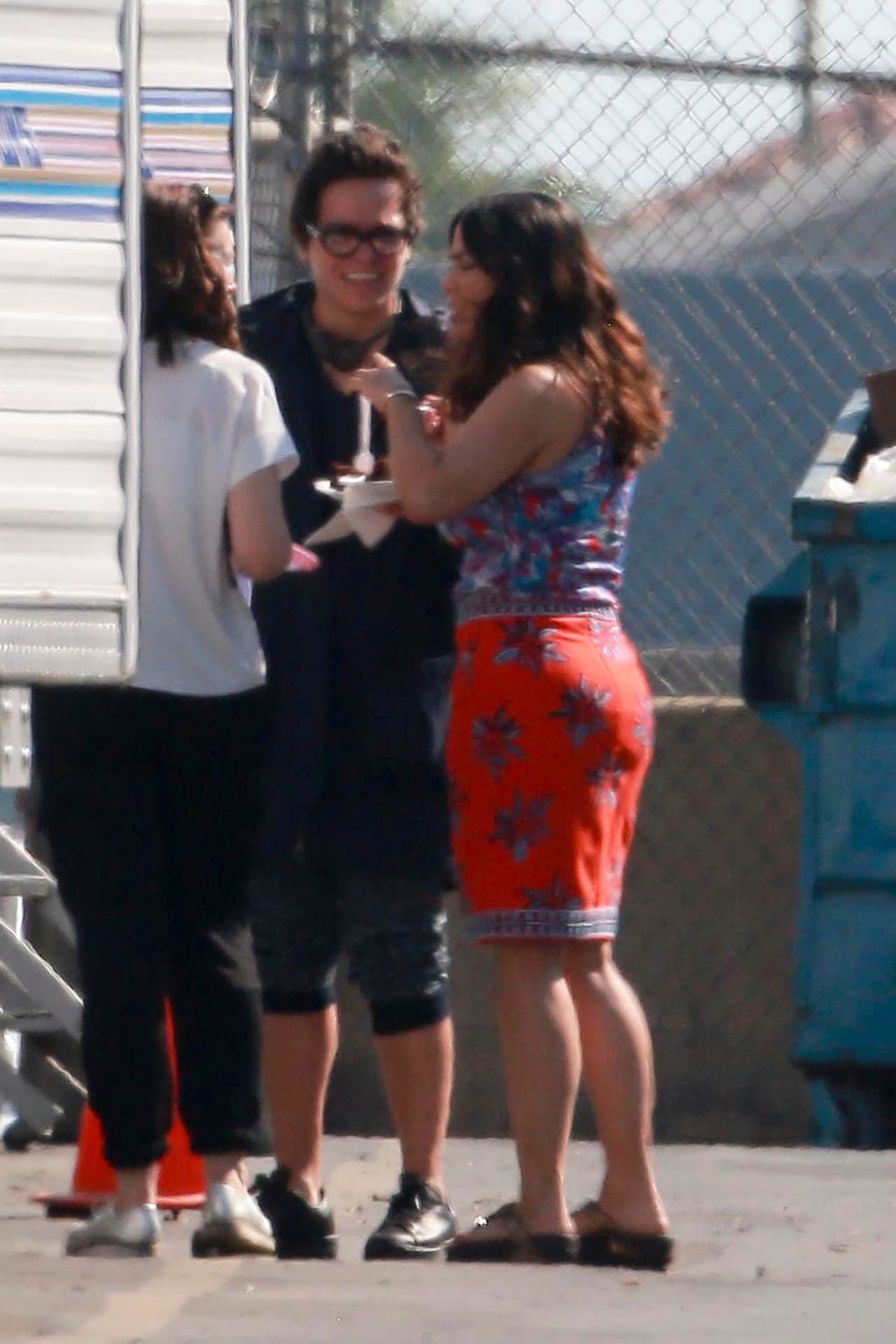 Una cucharada tras otras, ¡hasta que le vio fin!