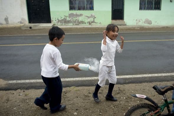 La intención de la ley era abordar las preocupaciones acerca de una estrategia comparada con una "puerta giratoria" en la frontera para los niños mexicanos, muchos de los cuales eran devueltos inmediatamente sin ningún tipo de investigación sobre sus circunstancias. Niños de América Central y otros países generalmente van a los refugios debido a que sus países no tienen frontera con Estados Unidos.