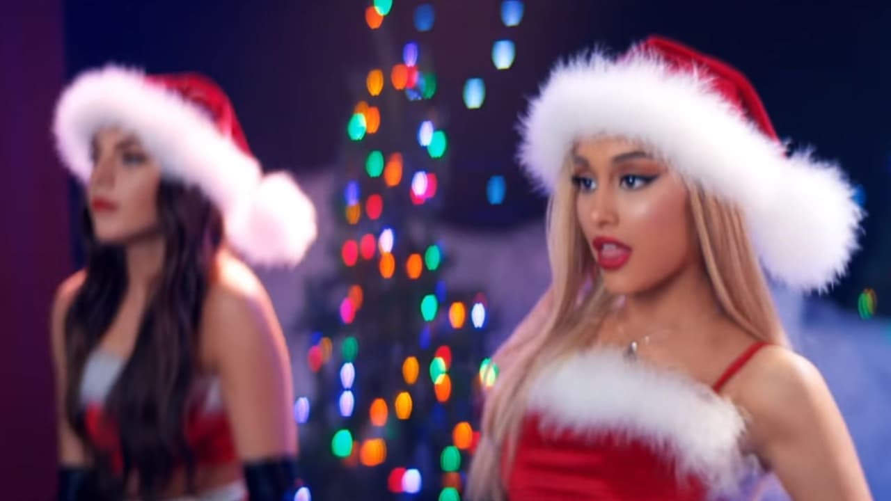 En el video se recrean varias escenas de 'Chicas pesadas'.