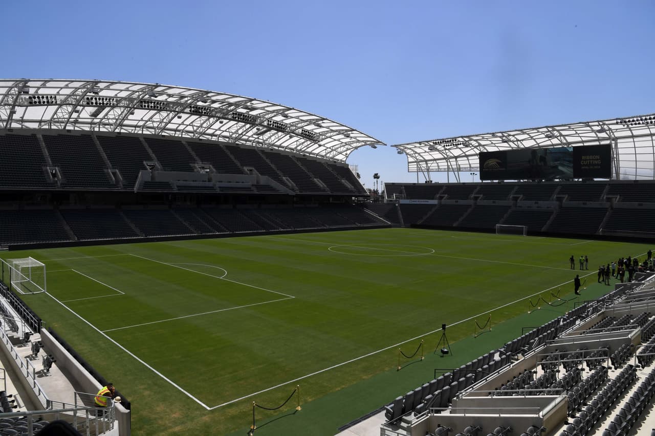 Unos 22 mil espectadores se congregarán en el Banc of California Stadium para alentar a los representativos de las dos mejores ligas de la región.
<br>