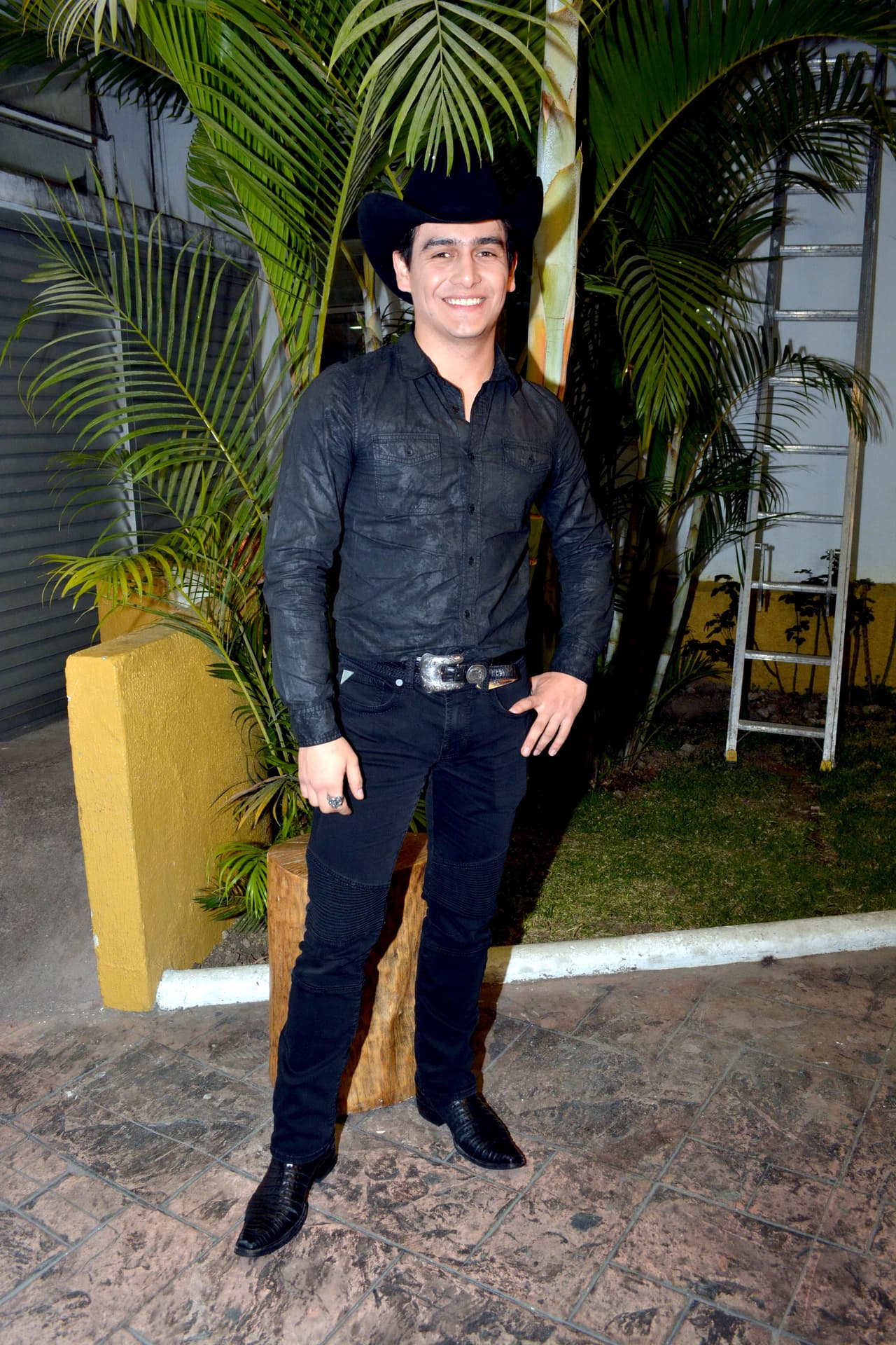 <b><a href="http://www.univision.com/temas/julian-figueroa">Julián Figueroa</a></b> sorprendió a todos con su participación en la serie de la vida de su padre, 
<b><a href="http://www.univision.com/temas/joan-sebastian">Joan Sebastian</a></b>.