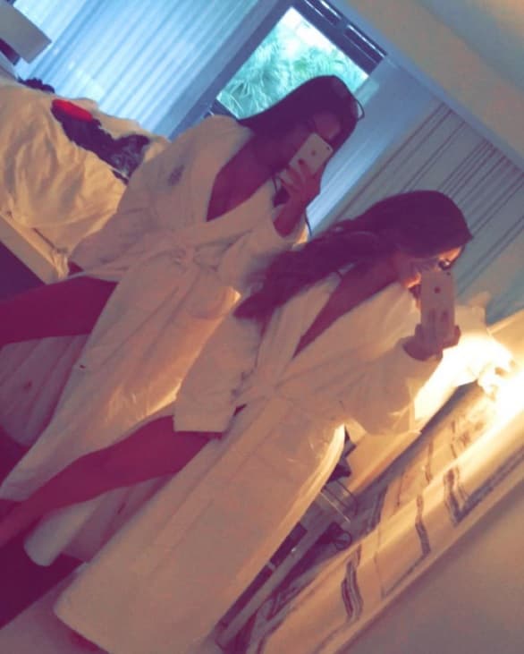 Le encanta disfrutar el tiempo libre con sus amigas, que se nota, son sus compañeras de locuras.