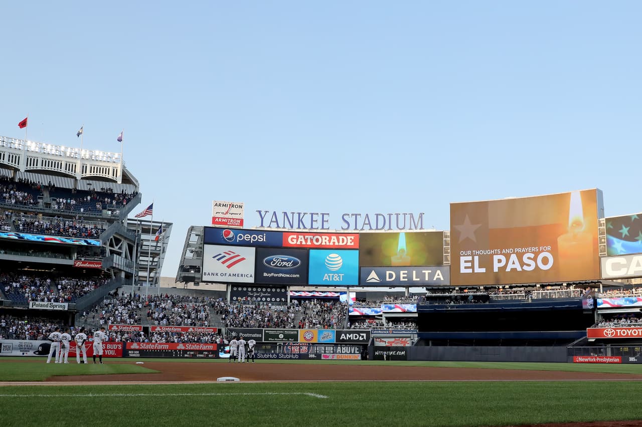 Minutos de silencio en Nueva York para rendir tributo a las víctimas de los tiroteos en Texas y Ohio
