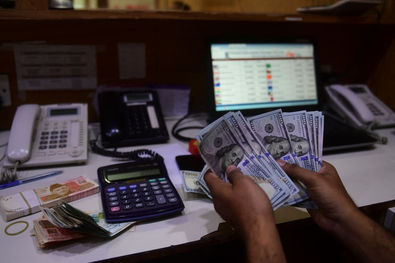 "
<b>La idea es que se pueda hacer el envío del dinero sin necesidad de acudir a una remesadora</b>", explica Diana Vázquez, cónsul de comunidades del Consulado de México en Houston.