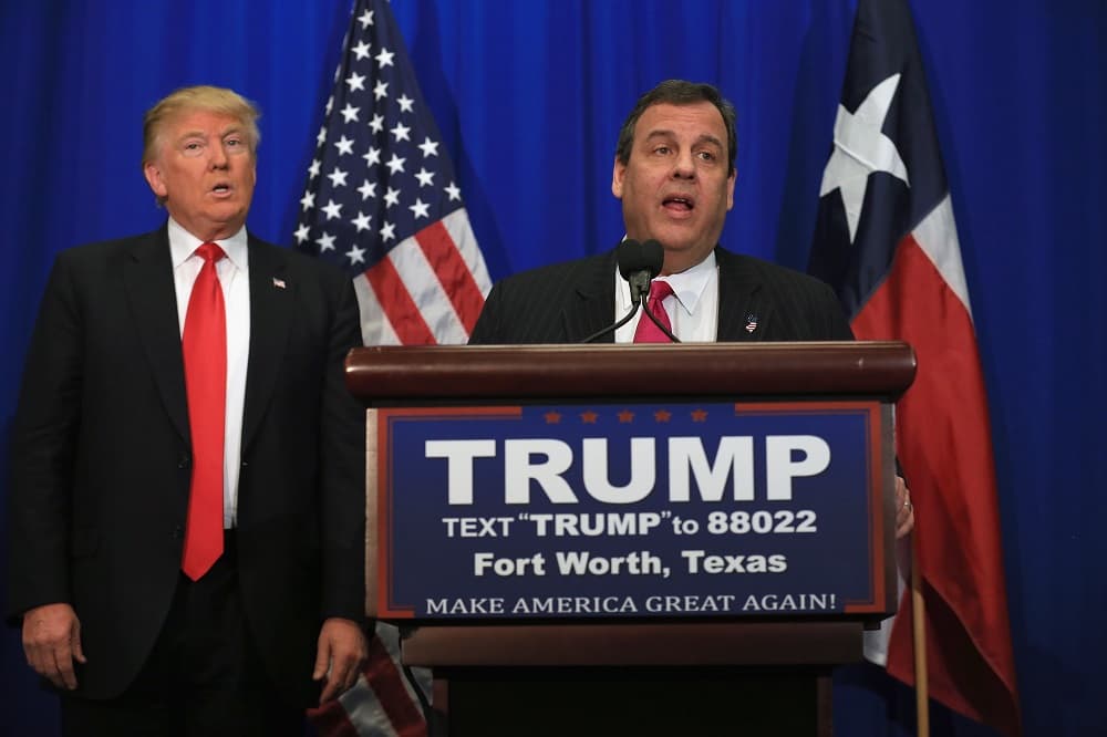 Chris Christie anuncia su apoyo a Donald Trump