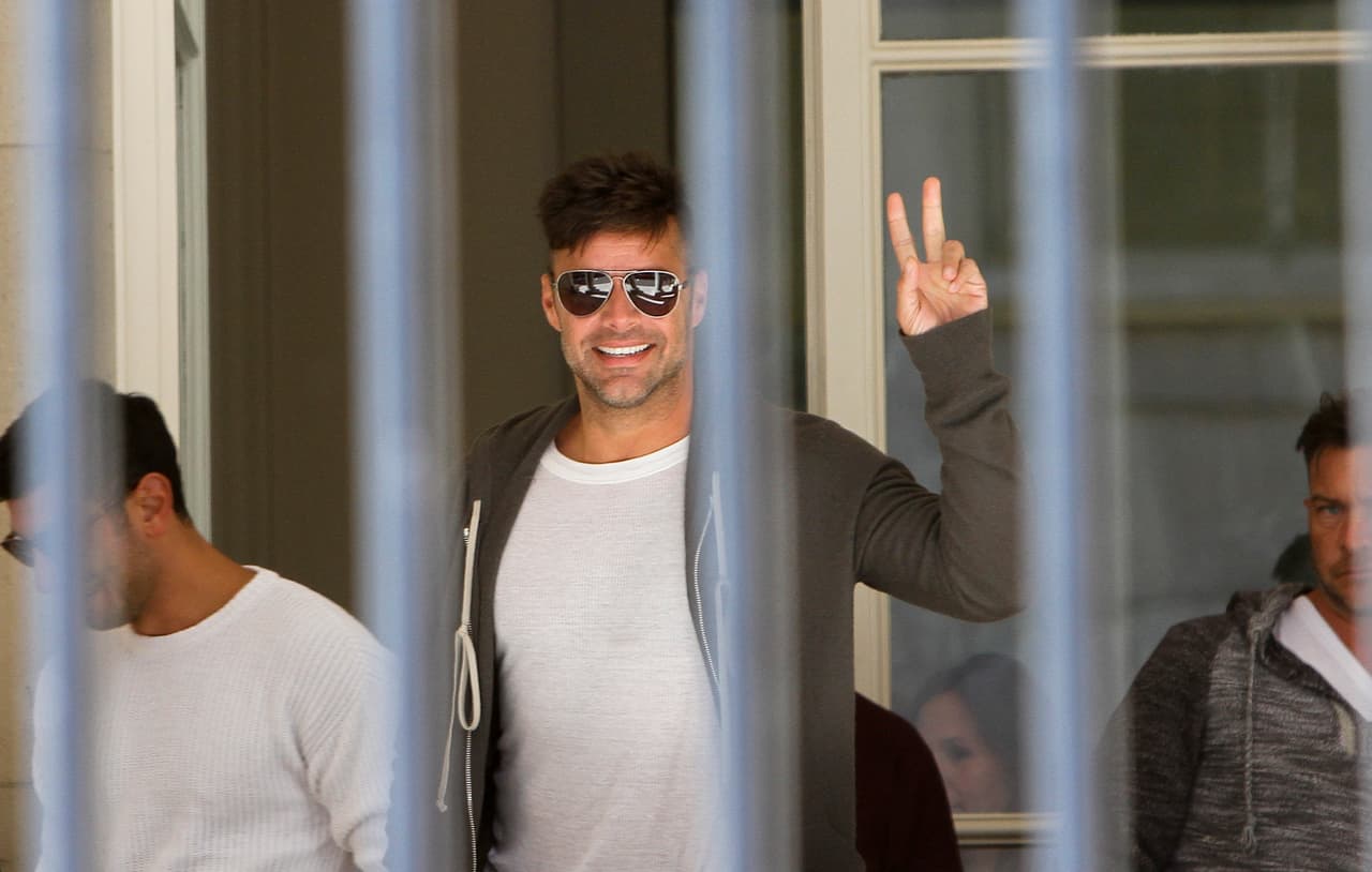 Se le dibujó una sonrisa en el rostro.