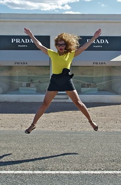 Gracias al yoga, las dietas y la disciplina, tiene este cuerpazo de tentación.