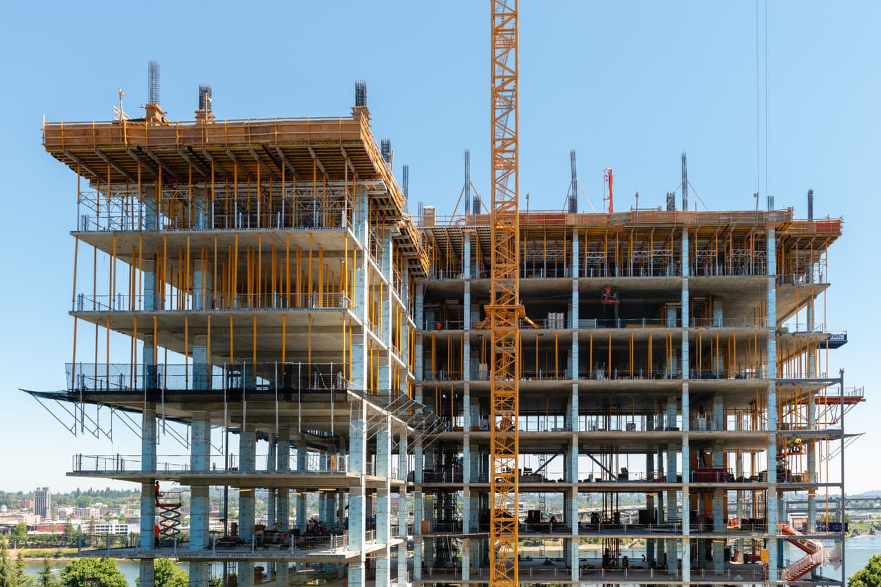 A construction site in Portland, Ore., on July 24, 2018. On-the-job injuries are common in construction, and for many workers the risk of addiction begins with a prescription intended to help get them back to work. (Heidi de Marco/KHN)