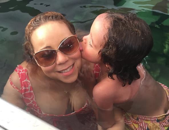 La cantante compartió en las redes sociales imágenes de esta aventura con su hija, aunque sus fans extrañaron ver de nuevo sus curvas.