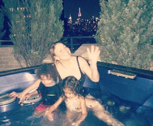 Y las noches de verano, en la alberca con sus hijos son de lo mejor.