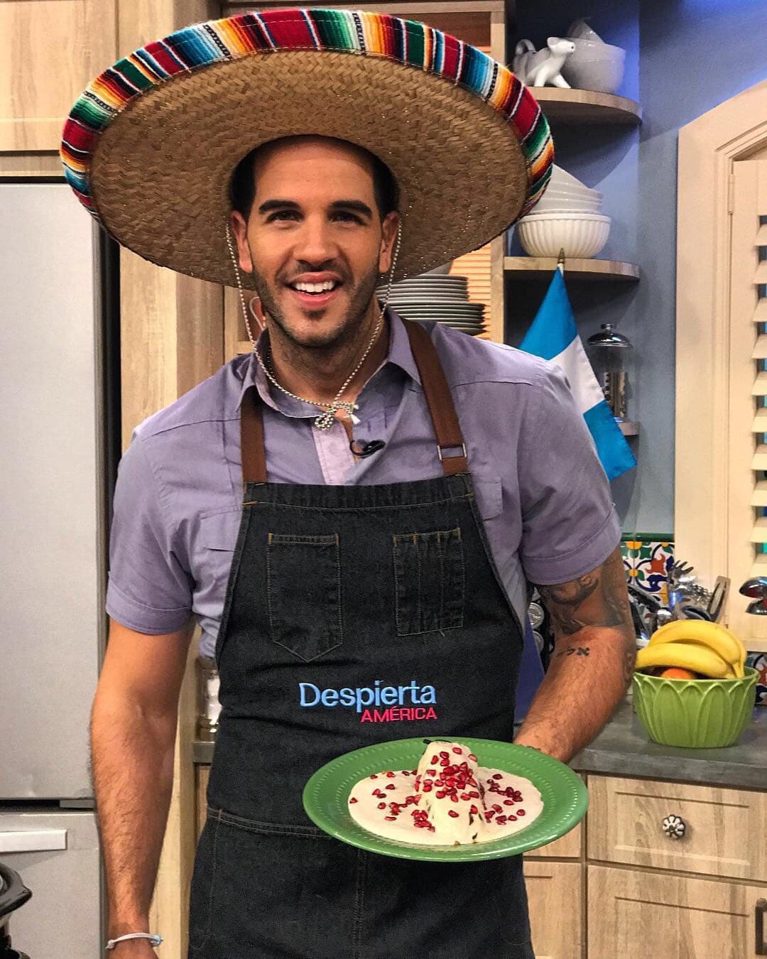 El chef Jesús nos consintió con un platillo muy mexicano, unos deliciosos chiles en nogada.