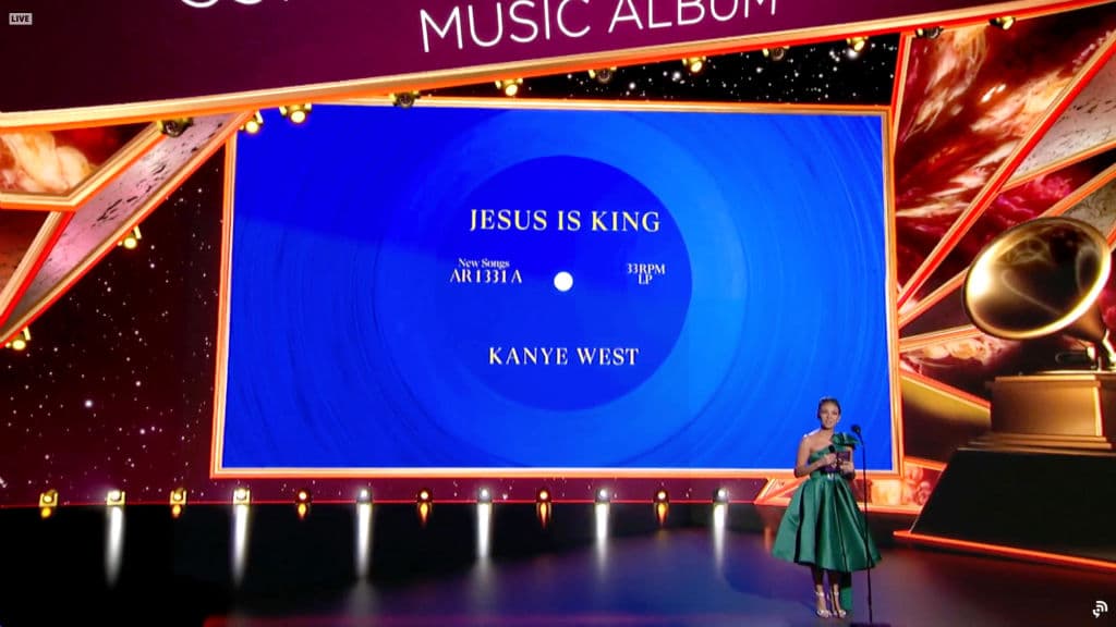 La sorpresa fue Kanye West, pues sumó su Grammy número 22 pero en una categoría inusual: Mejor Album de Música Cristiana Contemporánea.