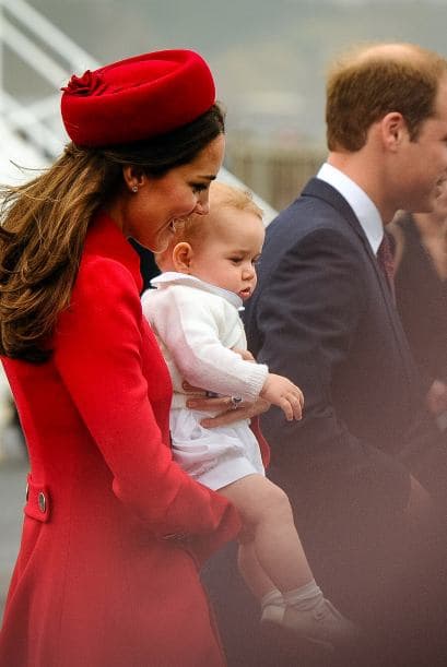 George llevaba un suetercito color crema.