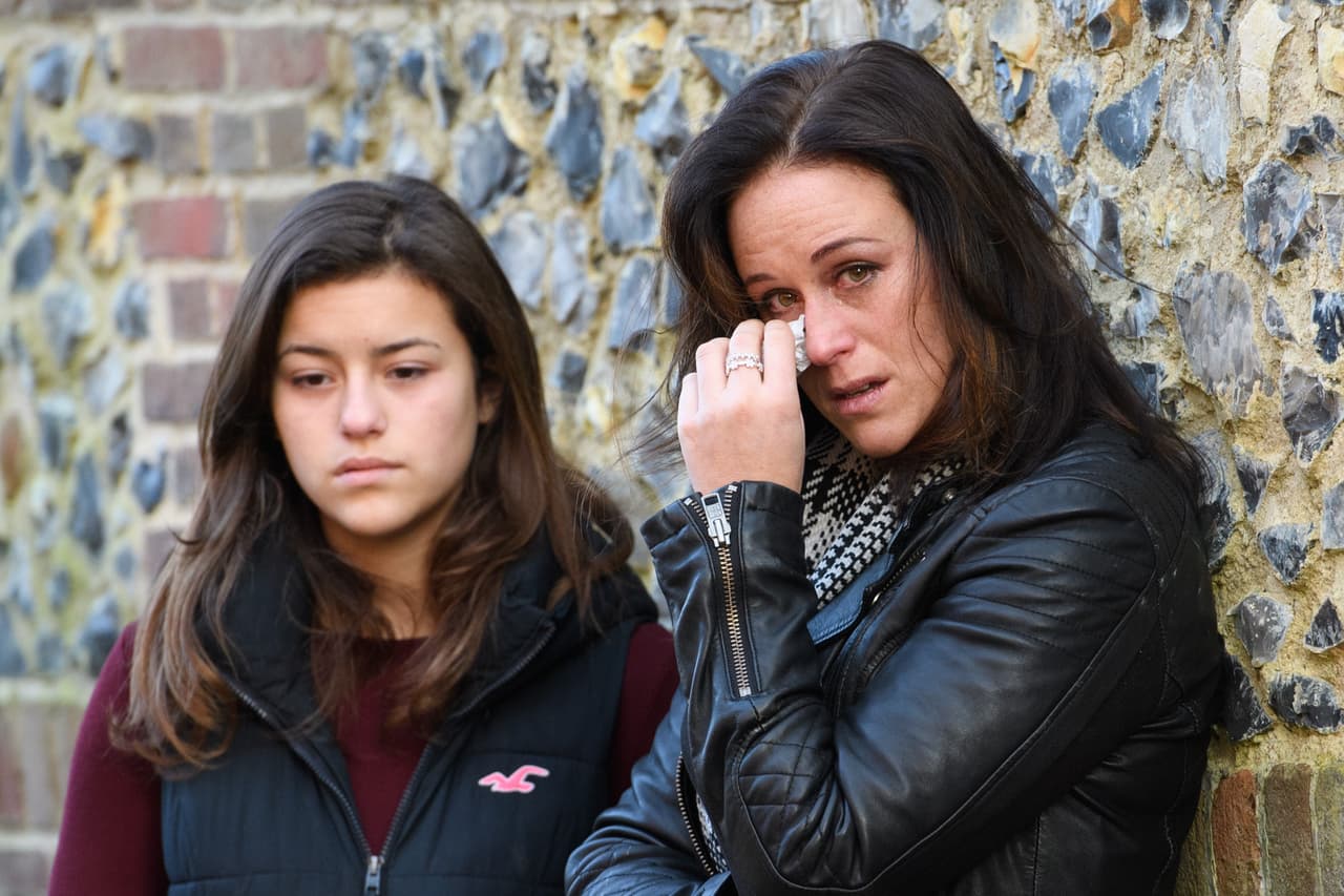 Frente a su residencia de campo (donde falleció) y en la que tenía en Londres, los fans de George Michael se preguntaban si habría un evento público para despedirlo.