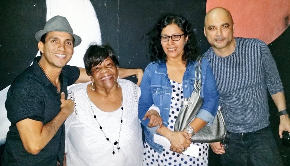 Su popularidad se la debe a sus trabajos en televisión en producciones como: 'El derecho de nacer', 'Carmín', 'Matalaché', 'La Rica Vicky' e 'Isabella, mujer enamorada', entre otras.