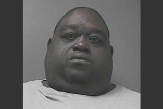 Un hombre de 450 libras escondía droga en su barriga