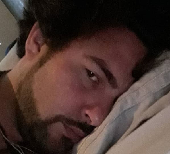 Sin embargo, en la entrevista resaltó que ella no pertenece al medio artístico como su ahora esposo y, por tanto, tiene que consultar con él las declaraciones que dé a los medios de comunicación.