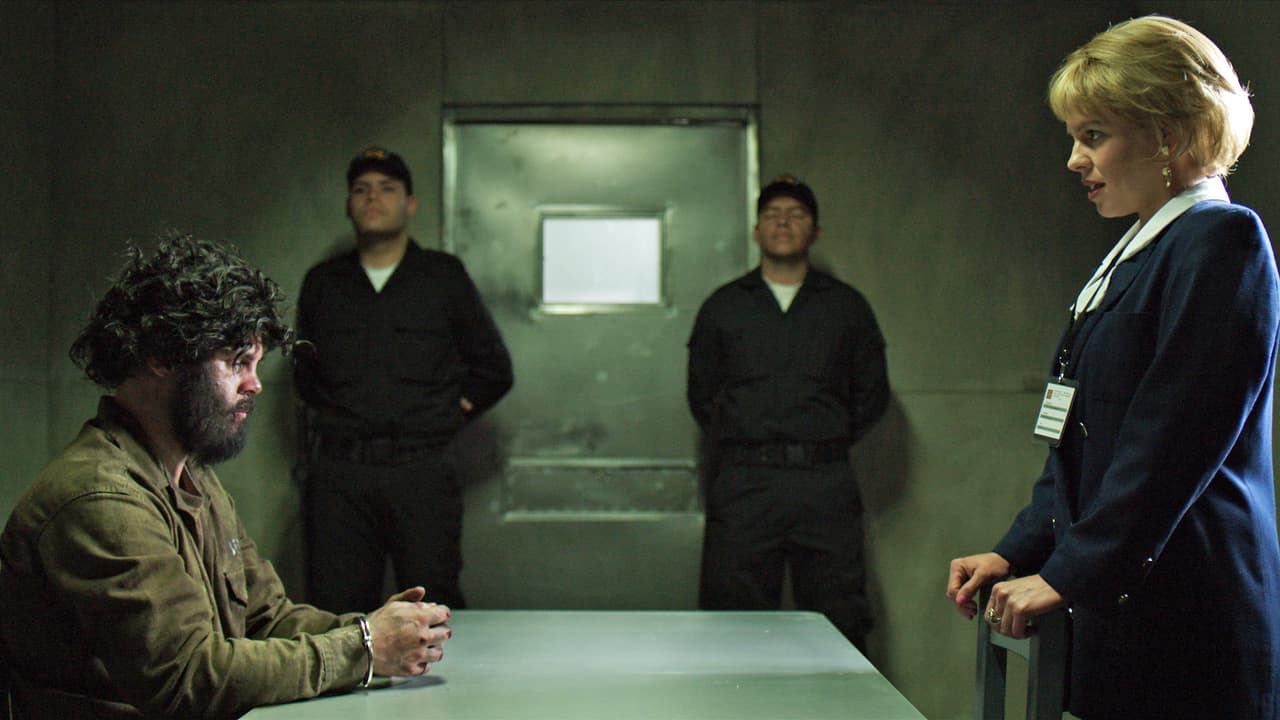 In a meeting with 'La Licenciada', the fear some deputy director of Almoloya, 'El Chapo' assured that he would not return to criminal life and regretted his behavior. Joaquin Guzman was taken to his old cell, where he began to devise his escape from the prison.