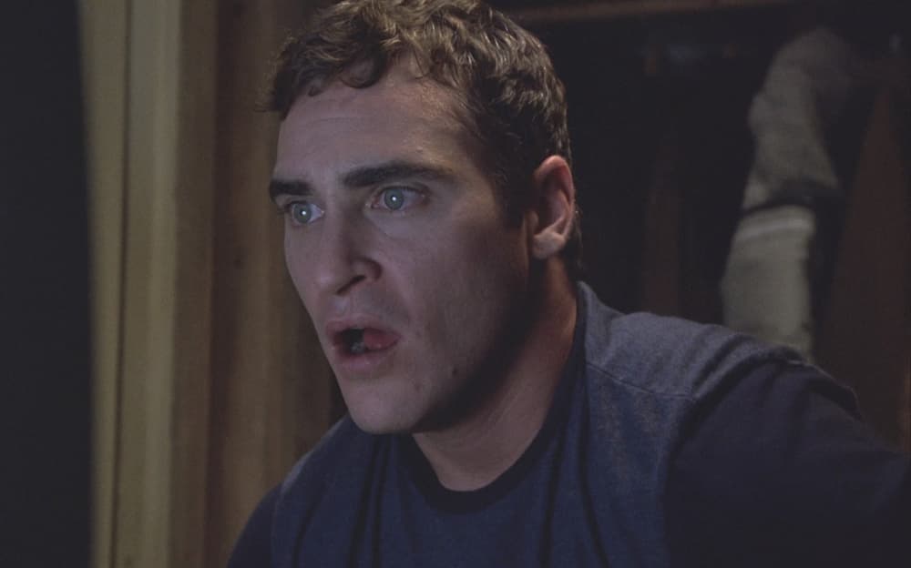 <b>Joaquin Phoenix </b>
<br>Tenía 27 años cuando se involucró en la cinta de 'Señales', donde tuvo el papel de Merrill Hess, el hermano menor del protagonista principal.