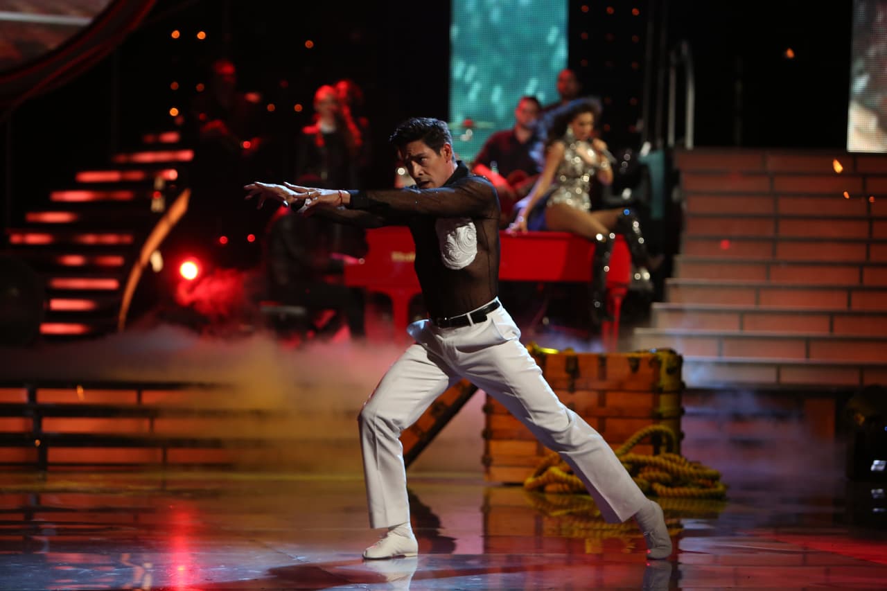 Su reivindicación vino cuando bailó disco, mientras Ninel Conde interpretaba 'Hoy tengo ganas de ti'.