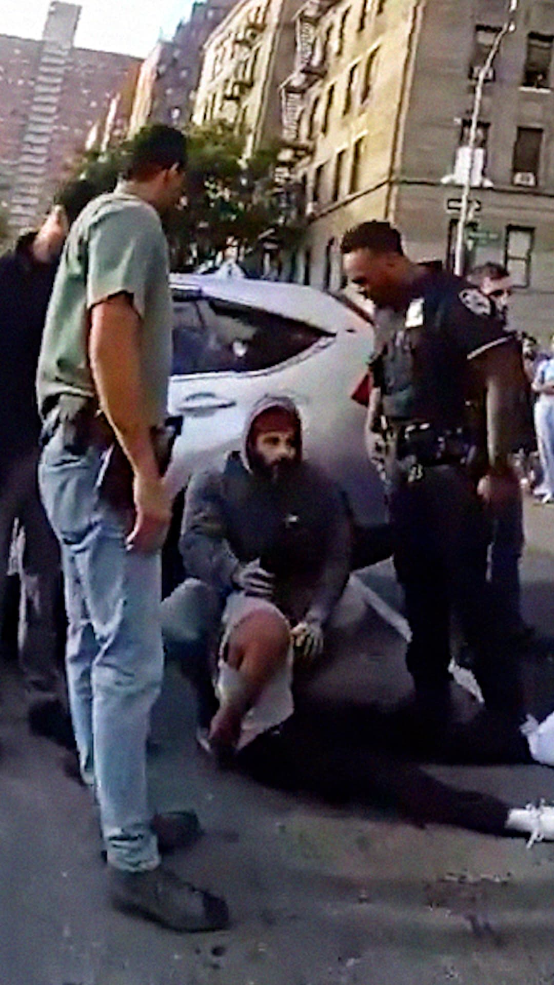 Así se llevaron al inmigrante baleado por ICE en Nueva York