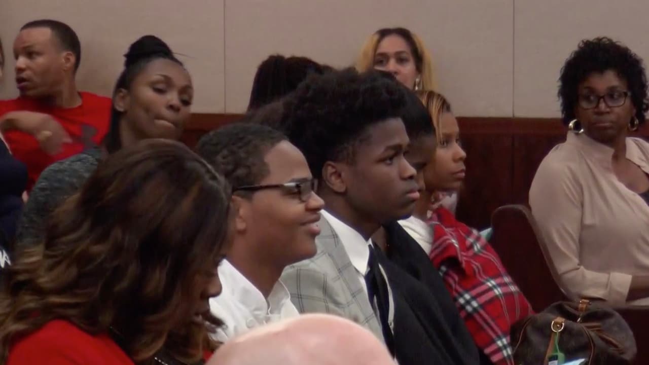 A.J. Armstrong acusado de matar a sus padres tendrá un nuevo juicio en marzo