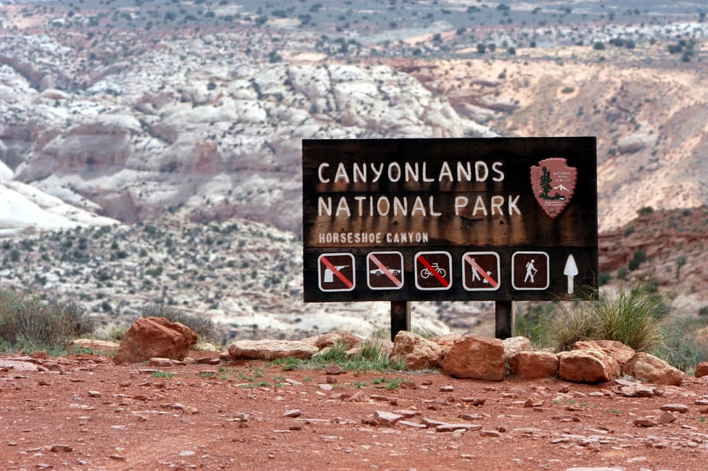 Escogieron el 
<b>Parque Nacional Canyonland, en donde está uno de los senderos más desafiantes</b>, según el Servicio de Parques Nacionales.
<b> Ese día la temperatura superaba los 100 grados Fahrenheit.</b>