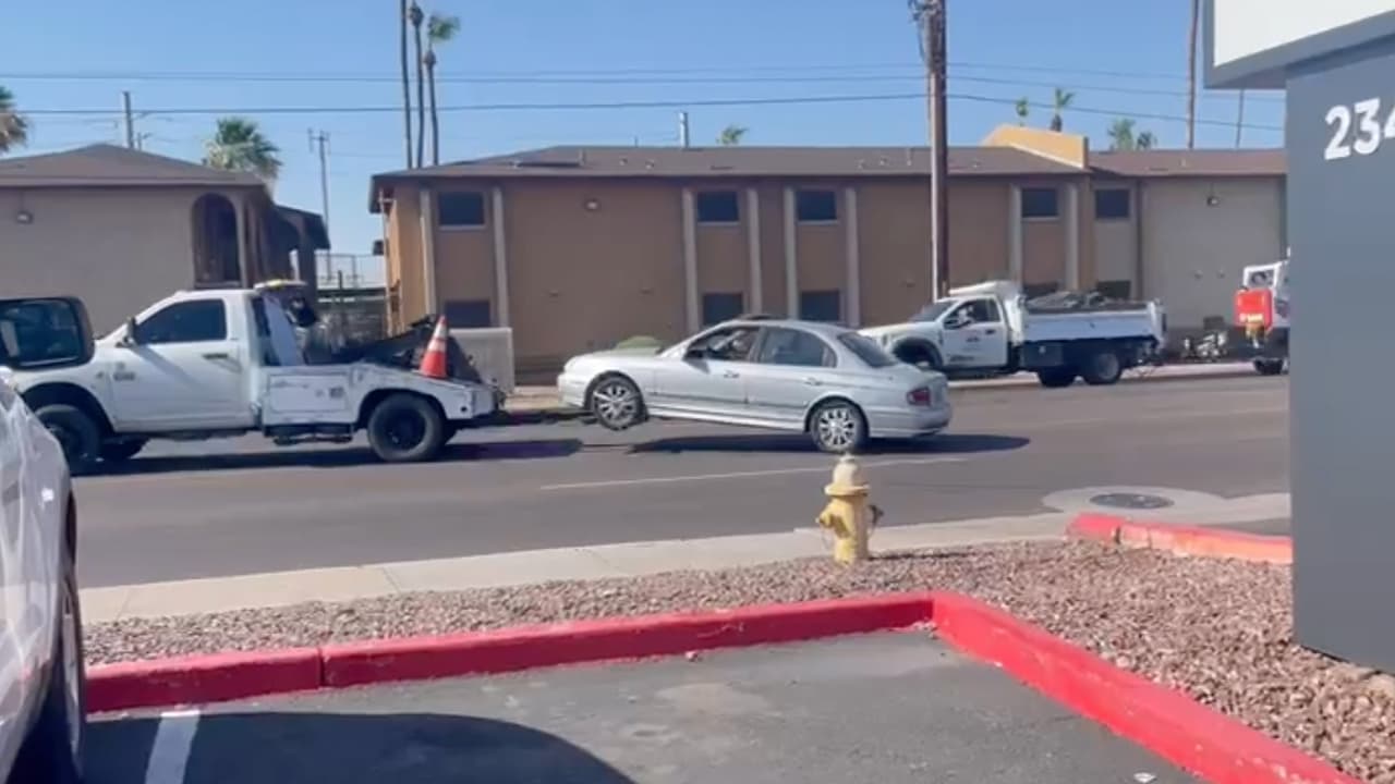 Hombre de la tercera edad muere aplastado por su vehículo al oeste de Phoenix