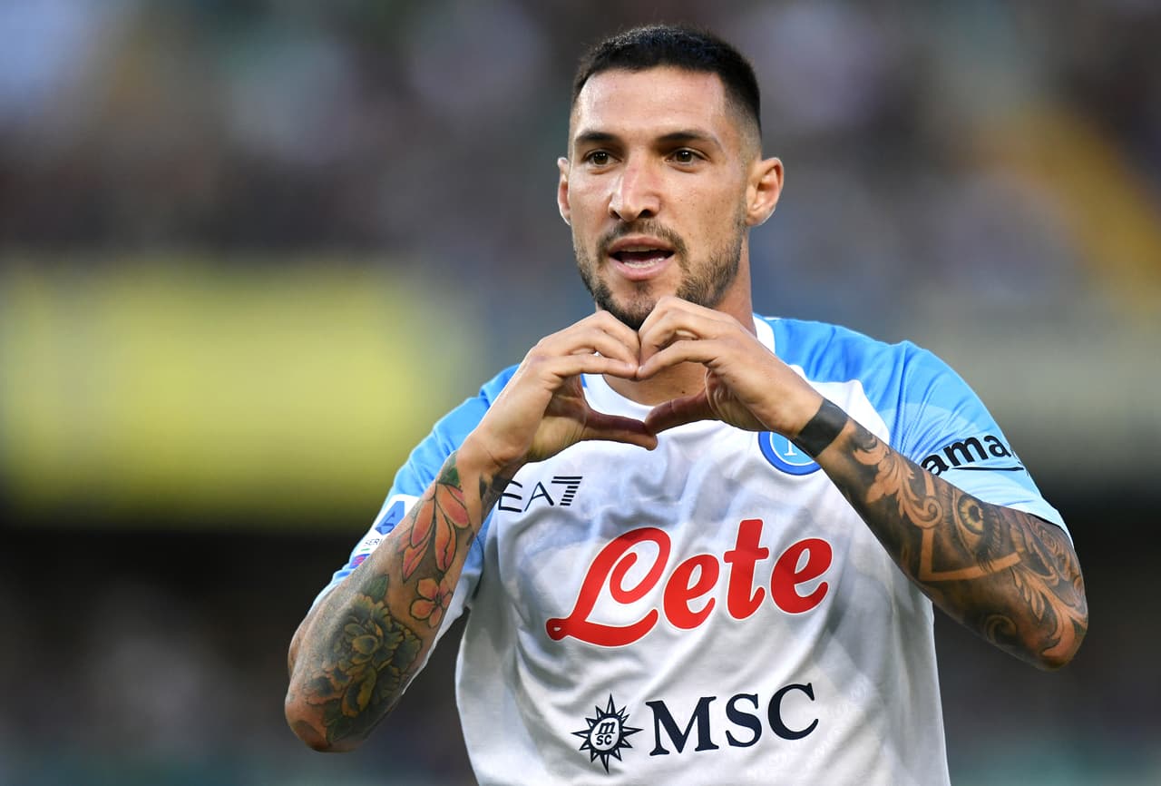 Politano, quien entró por Lozano, hizo el quinto.