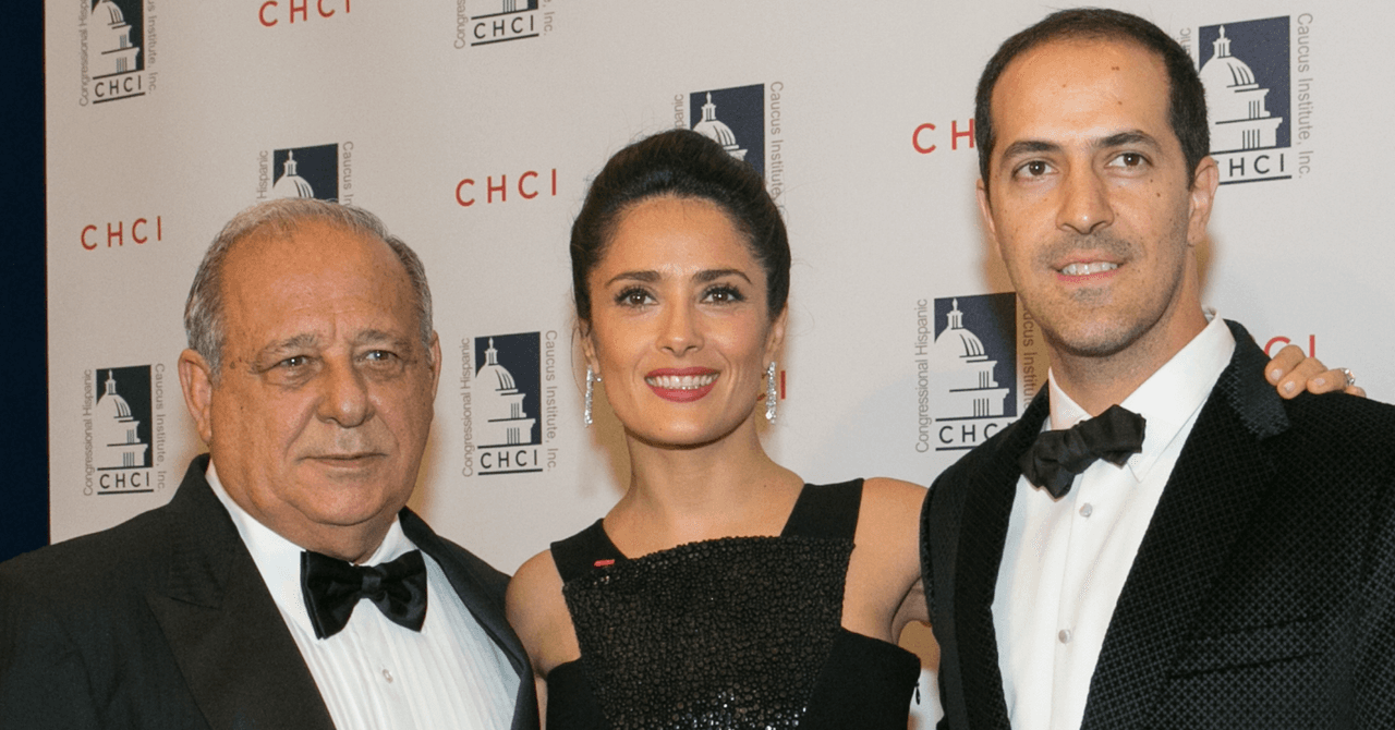 Salma Hayek con su papá y hermano