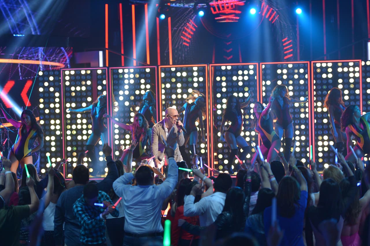 ¡Qué manera de comenzar la décima temporada de Nuestra Belleza Latina! NBL VIP por todo lo alto y Mr. 305 le puso ese elemento de dance con su mega hit, 'El Taxi'.