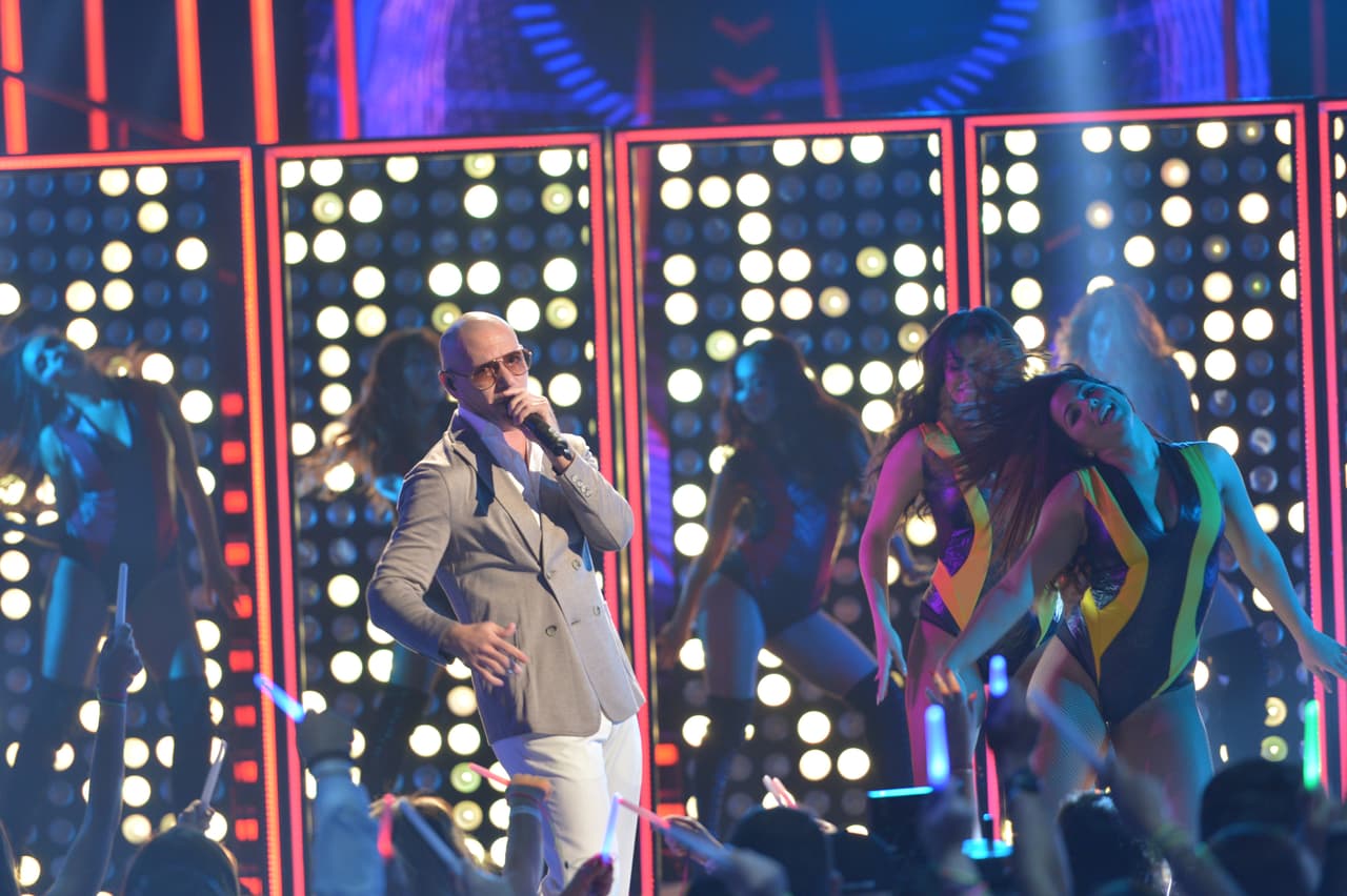 ¡Qué manera de comenzar la décima temporada de Nuestra Belleza Latina! NBL VIP por todo lo alto y Mr. 305 le puso ese elemento de dance con su mega hit, 'El Taxi'.