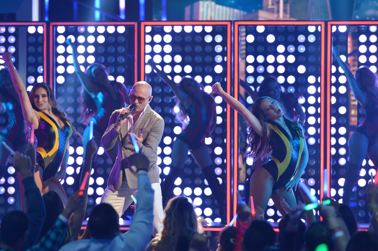 ¡Qué manera de comenzar la décima temporada de Nuestra Belleza Latina! NBL VIP por todo lo alto y Mr. 305 le puso ese elemento de dance con su mega hit, 'El Taxi'.