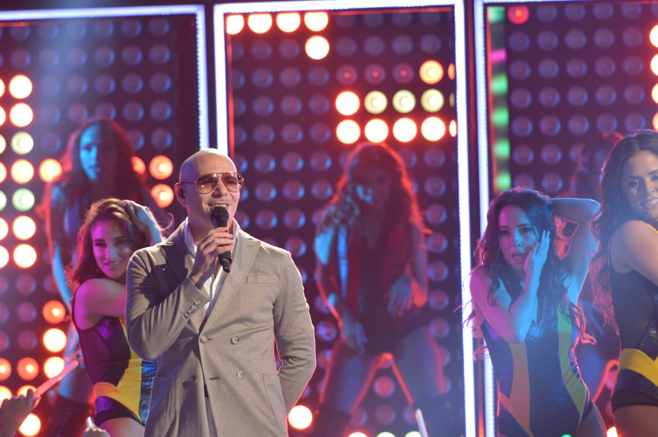 ¡Qué manera de comenzar la décima temporada de Nuestra Belleza Latina! NBL VIP por todo lo alto y Mr. 305 le puso ese elemento de dance con su mega hit, 'El Taxi'.