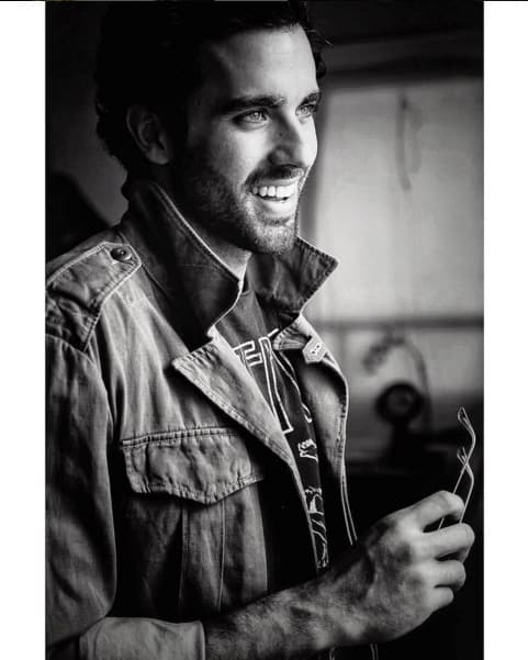 <b><a href="http://www.univision.com/novelas/enamorandome-de-ramon/datos-que-debes-saber-de-jose-pablo-minor-fotos">José Pablo Minor</a></b> ha provocado muchos suspiros, muy pronto podremos verlo en 
<b><a href="http://www.univision.com/novelas/enamorandome-de-ramon/datos-que-debes-saber-de-jose-pablo-minor-fotos">'Enamorándome de Ramón'</a></b>.