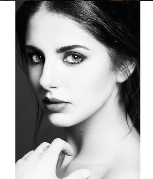 La carrera de 
<b><a href="http://www.univision.com/temas/michelle-renaud">Michelle Renaud</a></b> sube como espuma, aunque por el momento está un poco alejada de la televisión para decarse a su bebé.