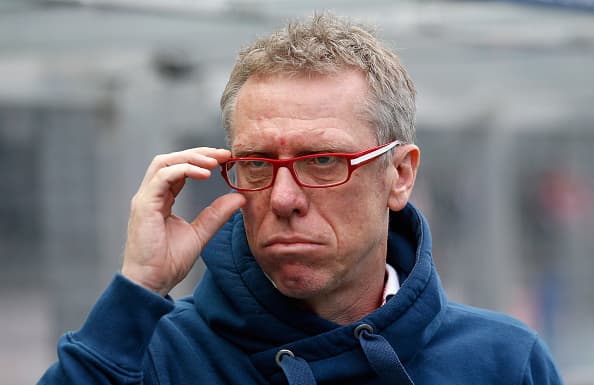 Usaba las gafas rojas en la 2.Bundesliga. Ahora, las prefiere negras.