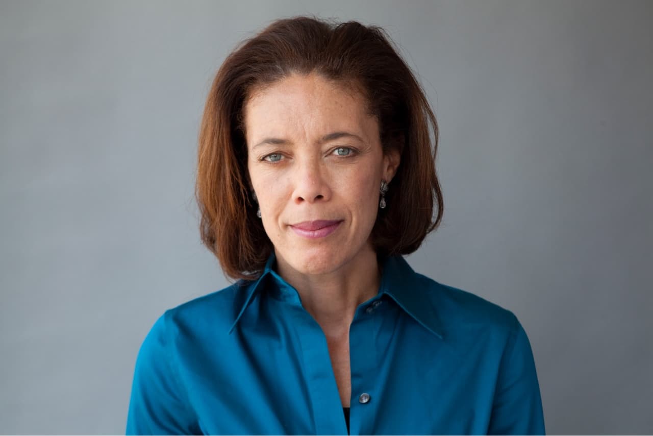 Ginger Thompson, reportera de ProPublica y ganadora del Premio Pulitzer, pasó dos años investigando el papel de la DEA en la matanza de Allende, México, ocurrida en 2011.