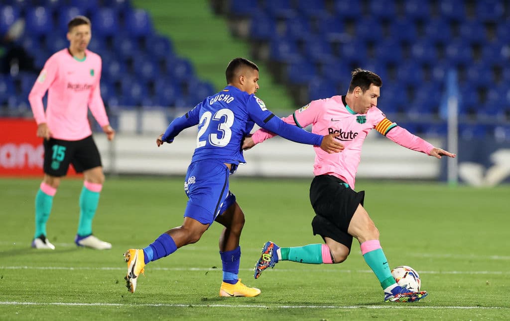 Los culés cayeron por la mínima diferencia en su cuarto compromiso de la competición española. Jaime Mata (56’) anotó el gol por la vía penal. Barcelona enfrentará al Real Madrid en su siguiente compromiso de La Liga; Getafe recibirá al Granada.