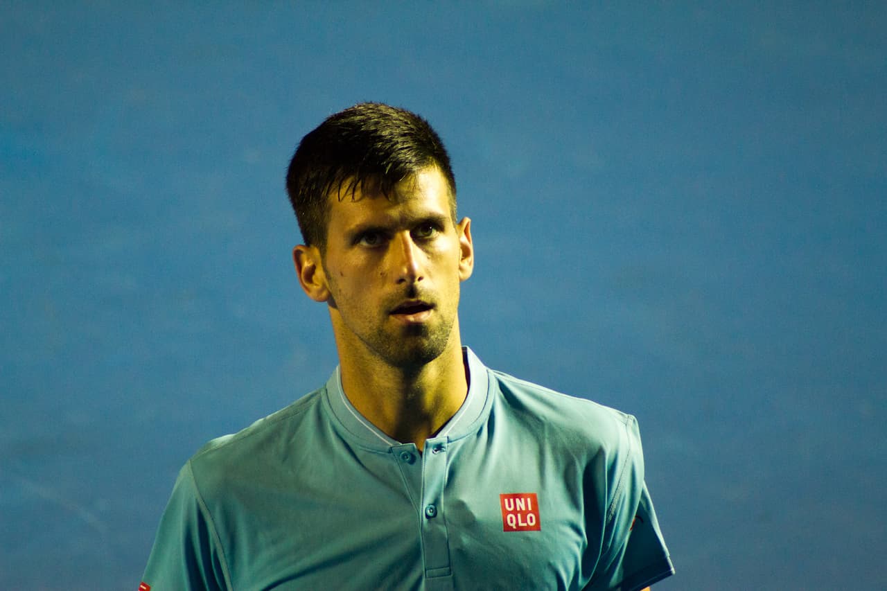 Nick Kyrgios eliminó al favorito del Abierto Mexicano, el serbio Novak Djokovic, número dos en la siembra de la ATP. El australiano dio una demostración de potencia y precisión con su saque que se tradujo en 25 aces para acceder a las Semifinales.