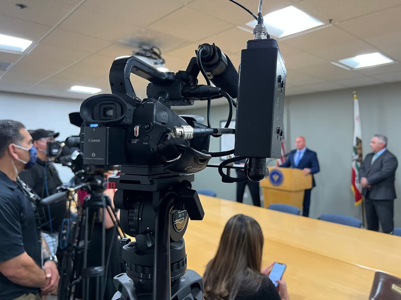 Fresno fue solo una de las varias ciudades de Estados Unidos víctimas de la estafa electrónica. La investigación está en curso y en manos del FBI, declaró el Alcalde.